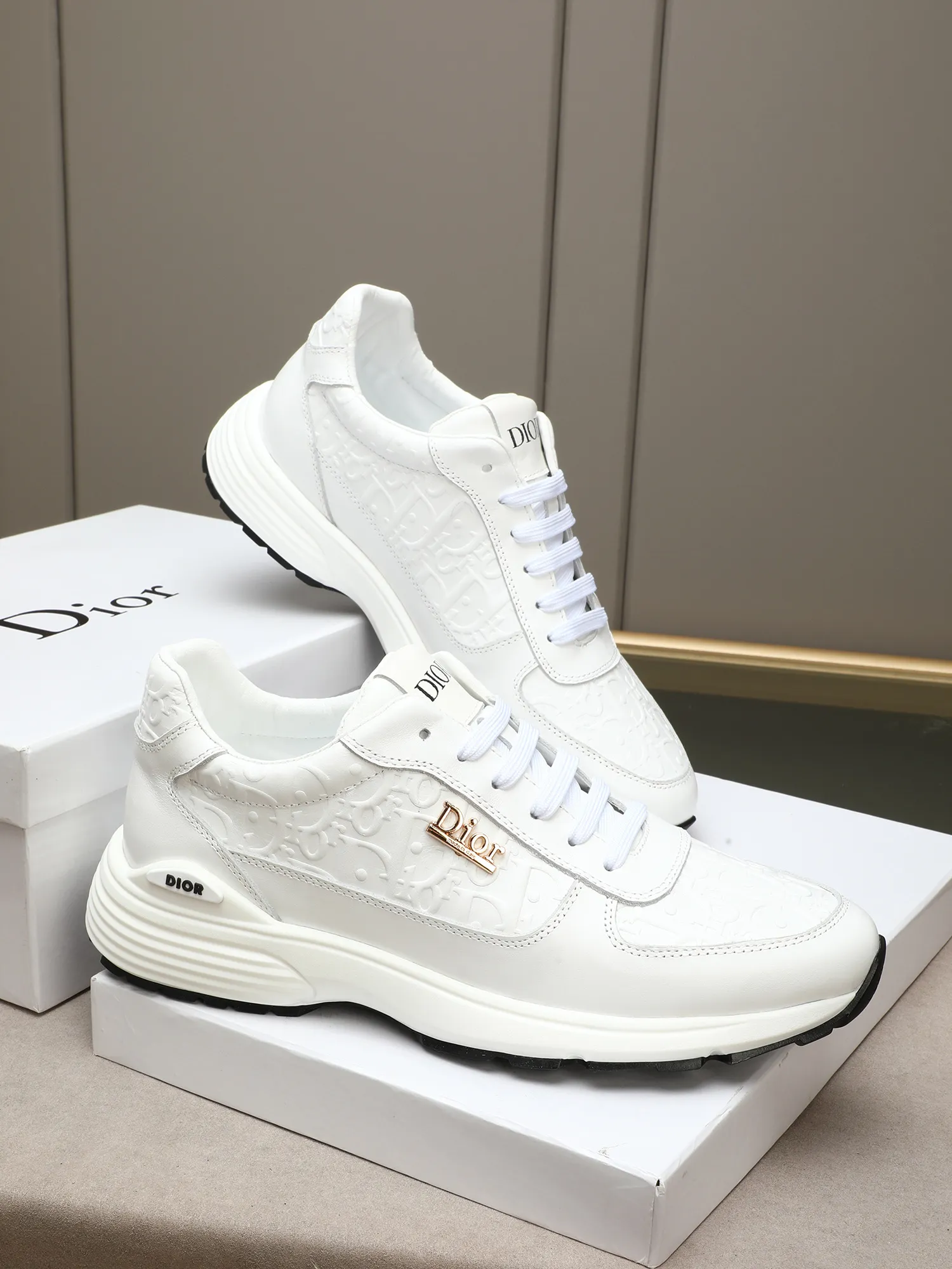 🆕🆕🆕Men's Shoes💰P460 Dior's avant-garde and versatile fashionable men's shoes are privately modeled, calfskin embossed, fashionable, simple, stylish, more eye-catching and more classy. It will subvert the old idea and be a must-have for fashionistas who want to spend time with you! Must keep it for yourself! High-end comfort and low-end, high-end quality workmanship. Code number: 38-44 (45 customized) 3 colors for your choice [kiss][kiss][kiss]